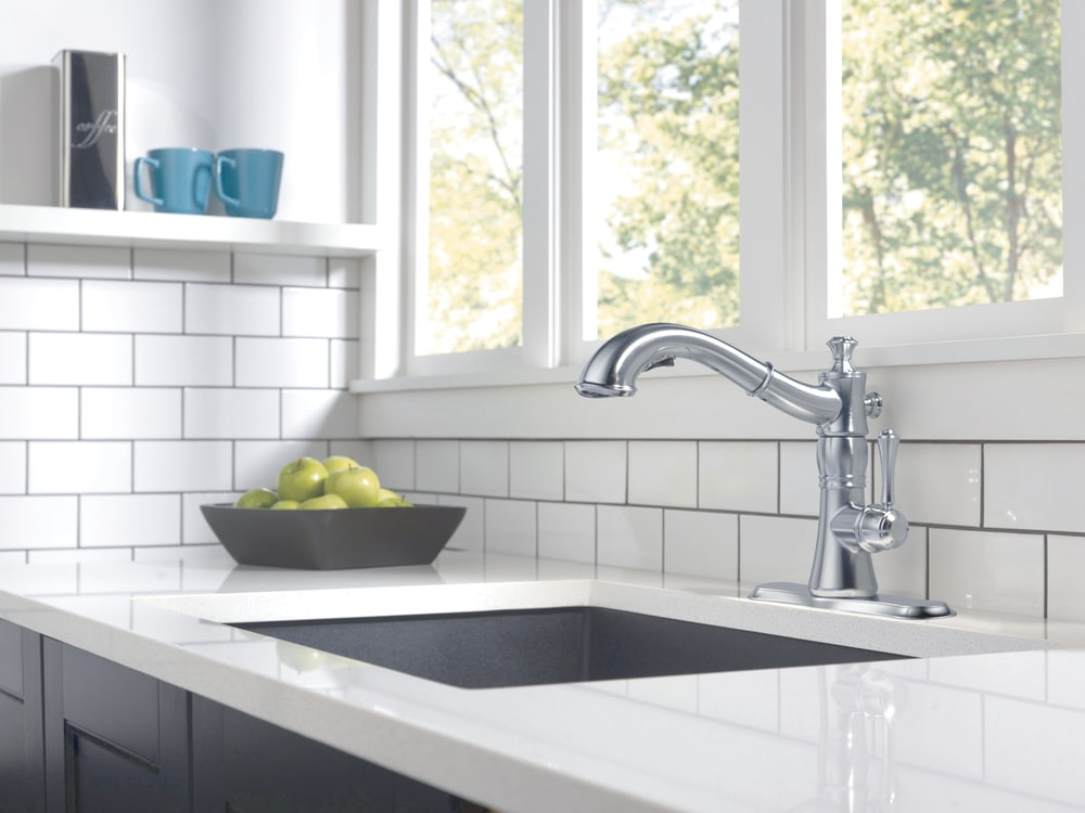 Delta Cassidy Pullout Kitchen Faucet, Artic Stainless