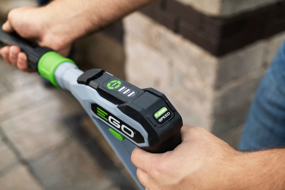HPW3204-2 POWER+ 3200 PSI Pressure Washer with 2 x 6.0Ah Batteries and 320W Charger