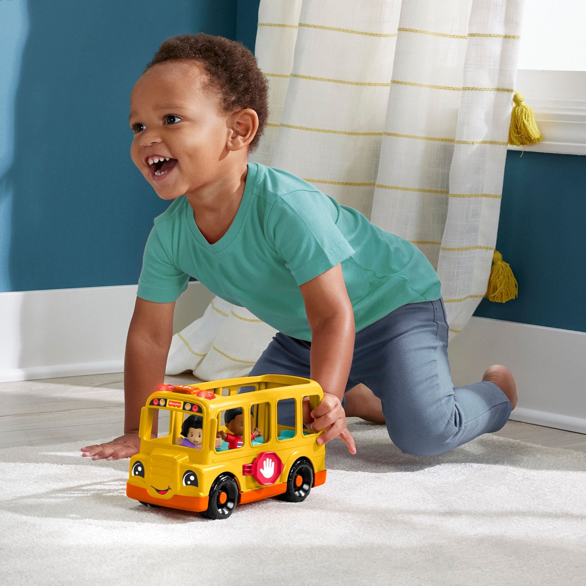 Little People School Bus Musical Toddler Toy with Lights, Sounds & 2 Figures