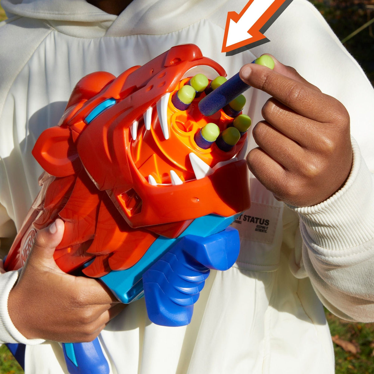 Junior Wild Lionfury Easy-Play Dart Blaster, Includes 16 Darts, Ages 6+