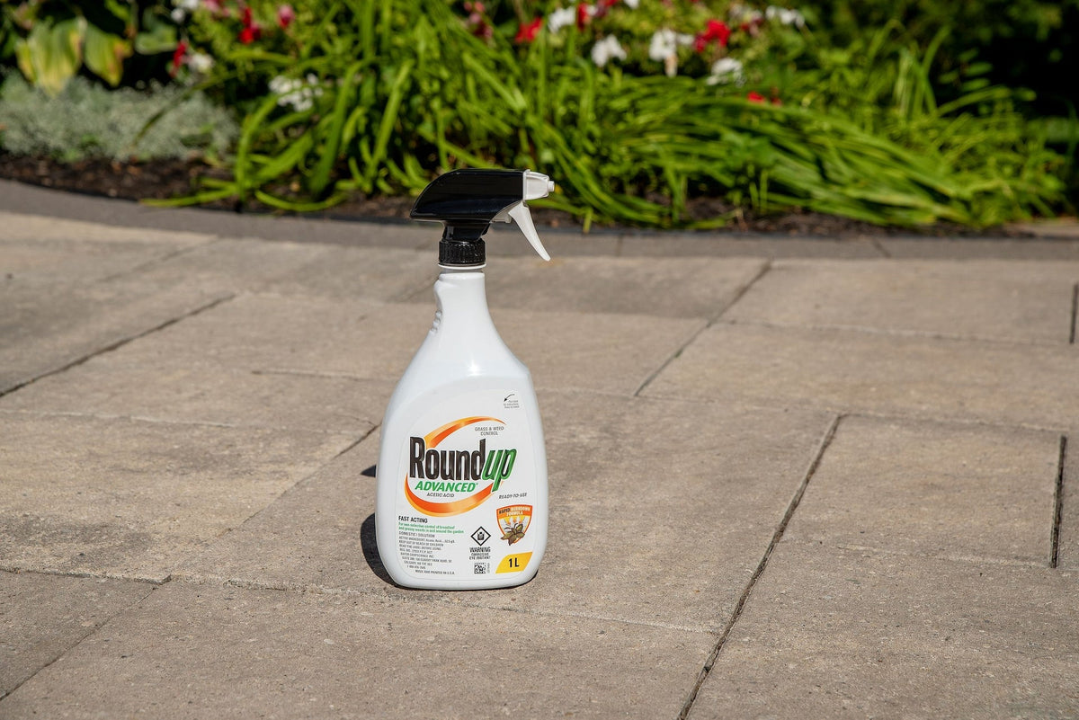 Advanced Ready-To-Use Grass & Weed Control Spray, 1-L