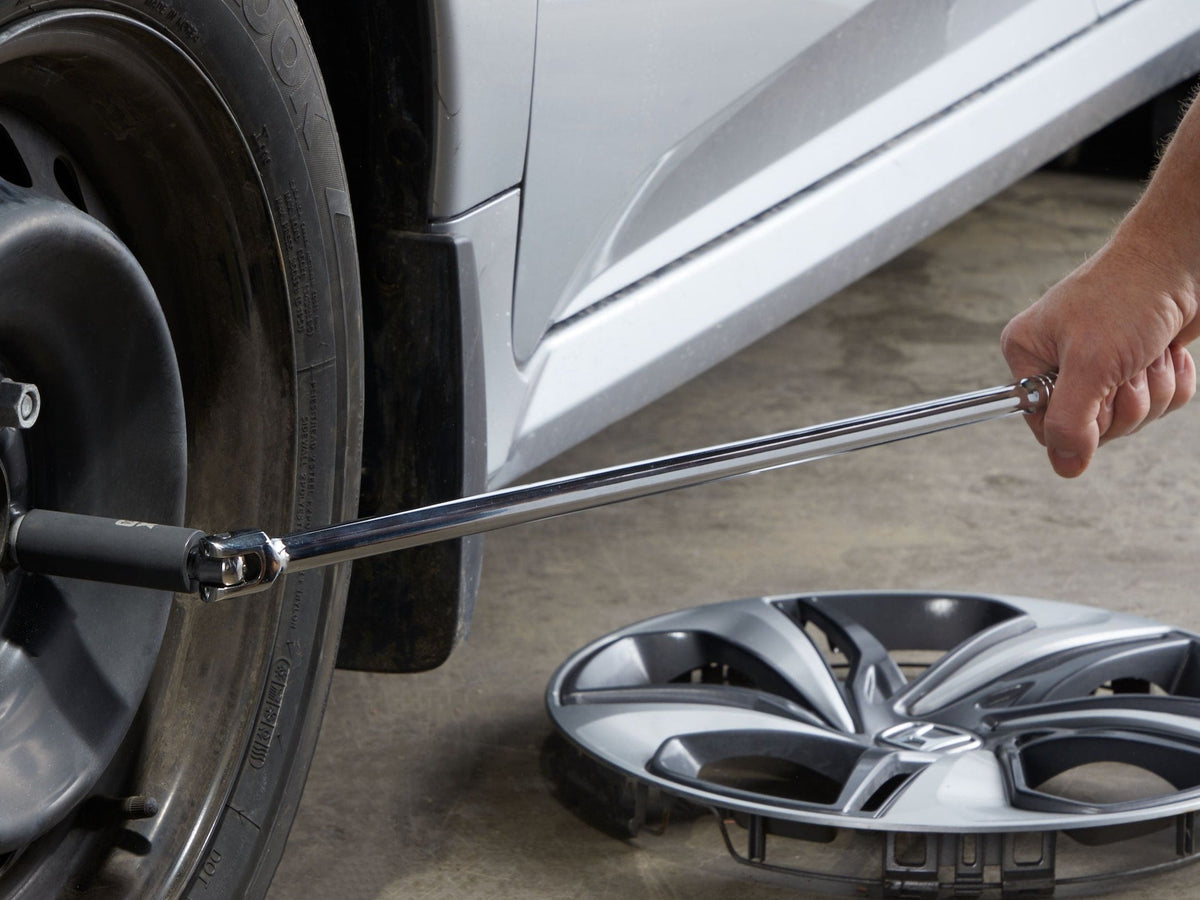 MAXIMUM 1/2-in Drive Flexhead Breaker Bar, Nickel-Chrome Plating, 24-in