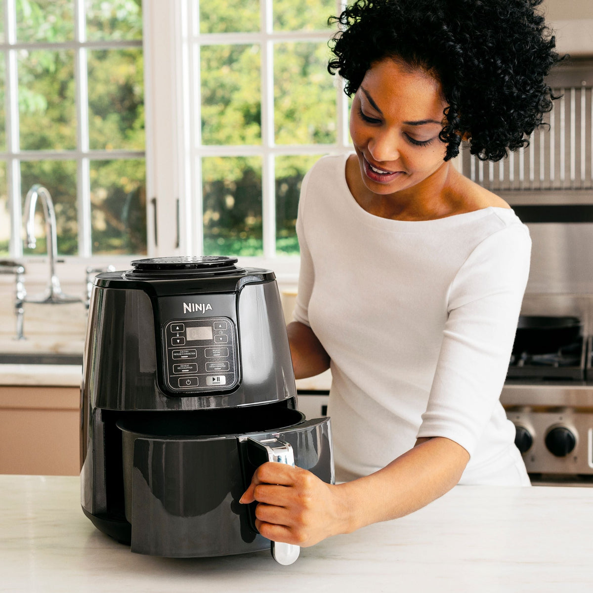 Ninja Single Basket Non-Stick Air Fryer, 5 Functions, 4-qt