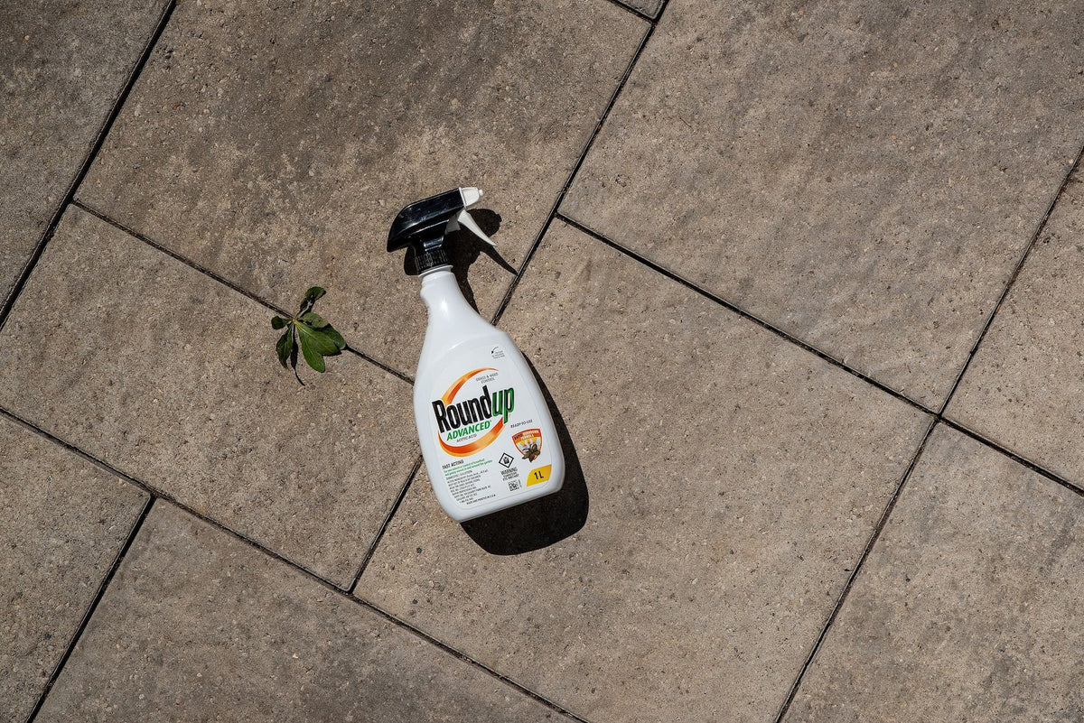 Advanced Ready-To-Use Grass & Weed Control Spray, 1-L