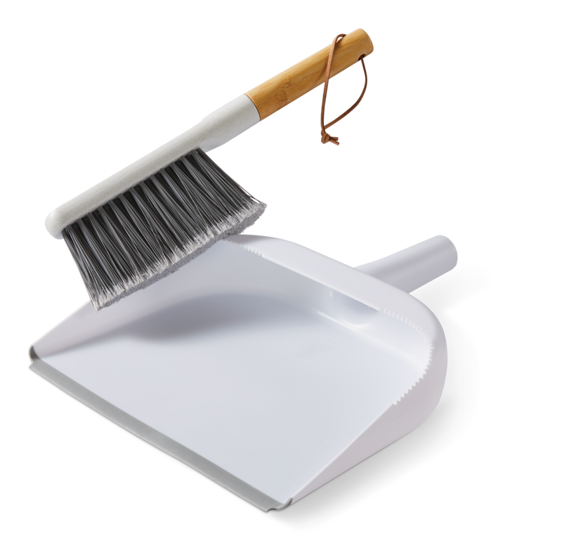Whisk & Dustpan Set O8635